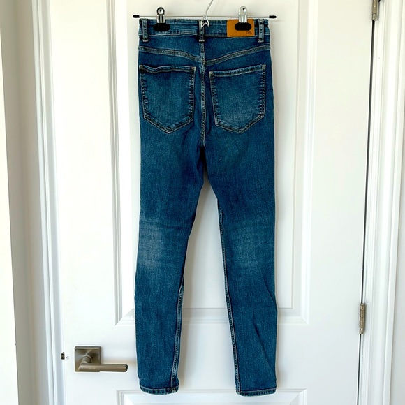 Zara Skinny Jeans - Picture 1 of 3